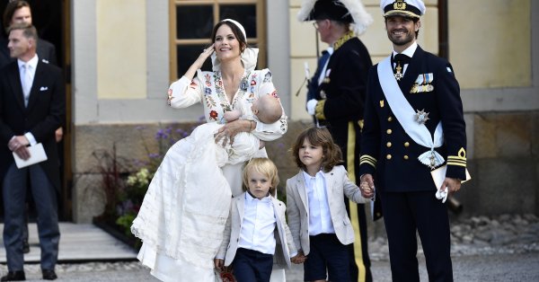 Принц Юлиян от Швеция вече официално може да се нарече