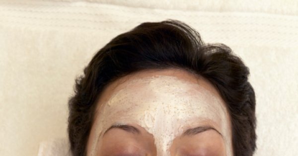 Домашни маски за лице със суха кожа - Tialoto