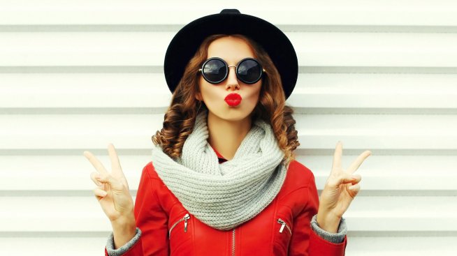 Модни съвети за зимата: С какво да носим червено? - Tialoto