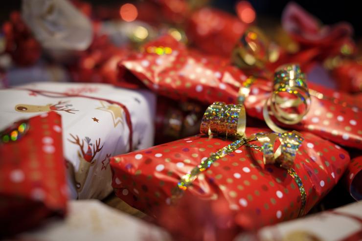 Коледни подаръци – колко са достатъчно? - Tialoto
